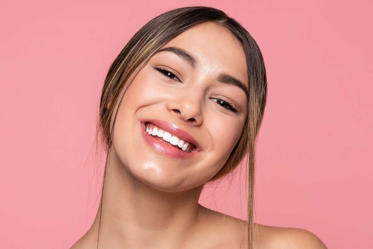 Smooth face waxing Smooth face waxing